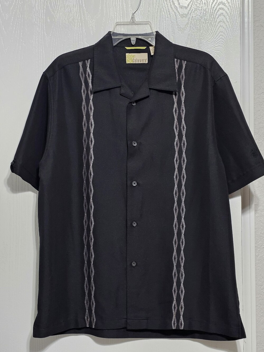 Cubavera Men's Embroidered Short Sleeve Guayabera Shirt Black M